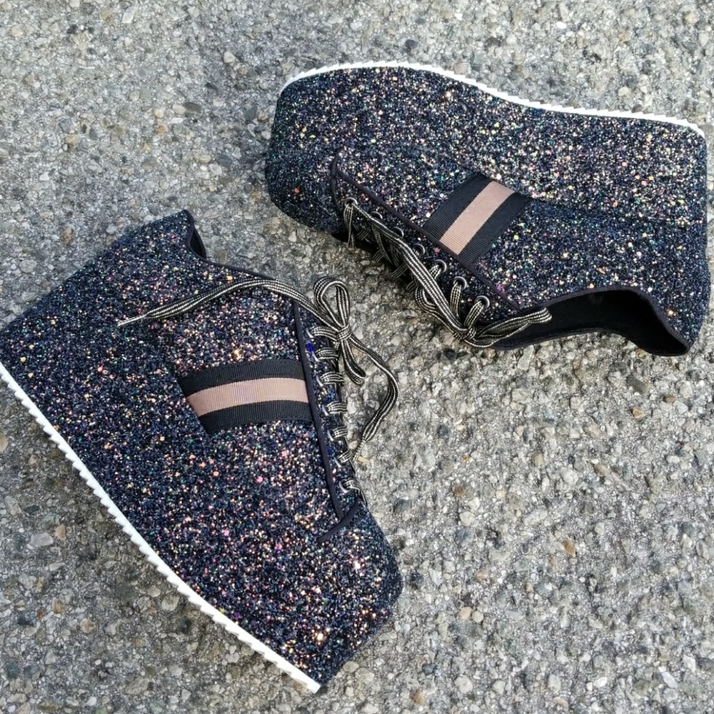 Last Size 6**🖤Blk Encructed Glitter Flatform - Picture 7 of 8